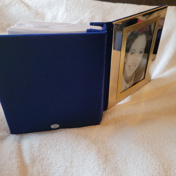 Silver & Gold two tone Velvet Photo Album Glass Fr - Picture 2 of 11